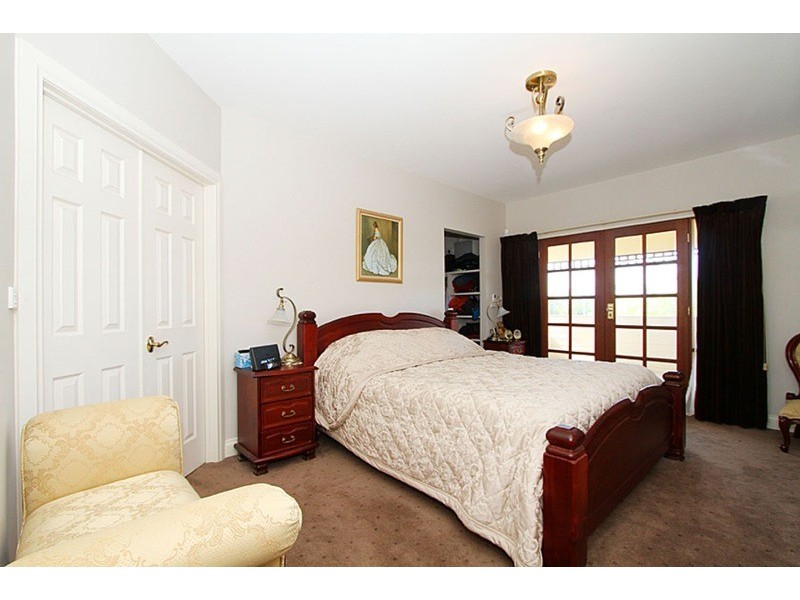 39 Domain  Way, Taylors Hill VIC 3037