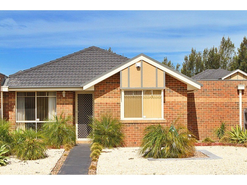 10/28 Ozzimo Drive, Hillside VIC 3037