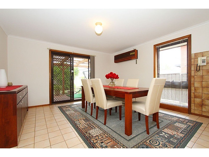 7 Snowdon  Close, Keilor Downs VIC 3038