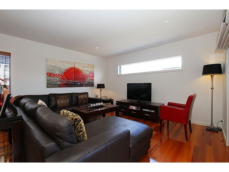 38 Kingston Drive, Taylors Hill VIC 3037