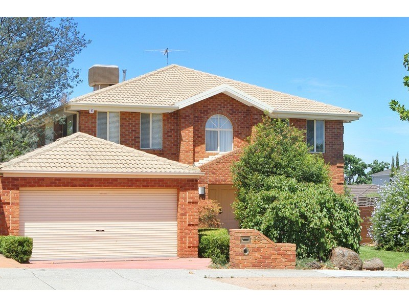 30 Royal Crescent, Hillside VIC 3037