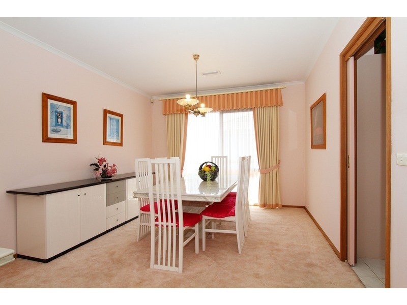 12 Krona Rise, Taylors Lakes VIC 3038