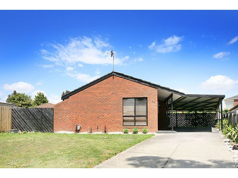 17 Willandra Court, Taylors Lakes VIC 3038