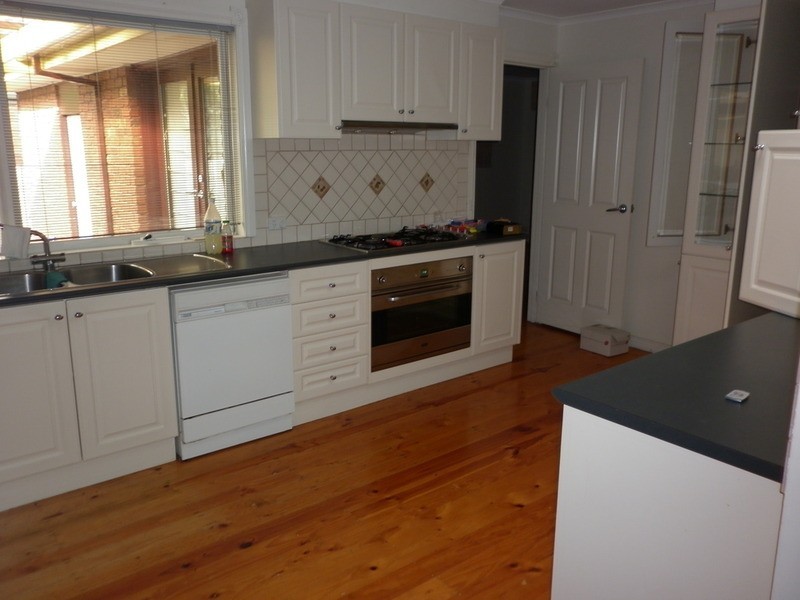 6 Ayers Court, Taylors Lakes VIC 3038