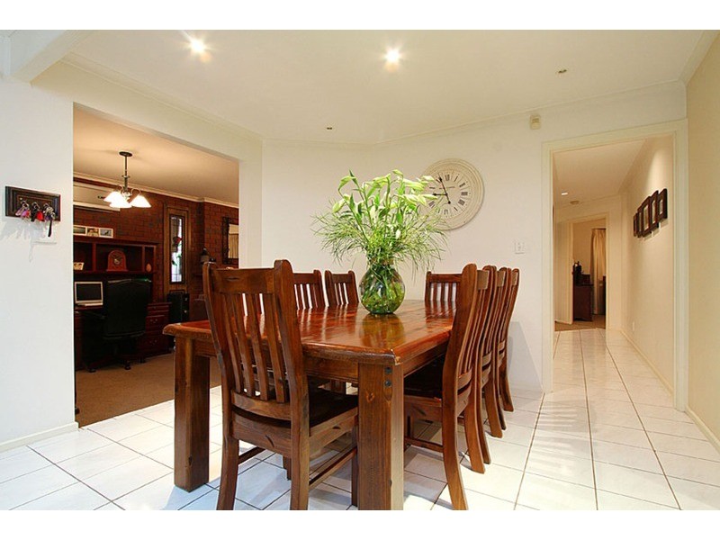 5 Lemco Walk, Delahey VIC 3037