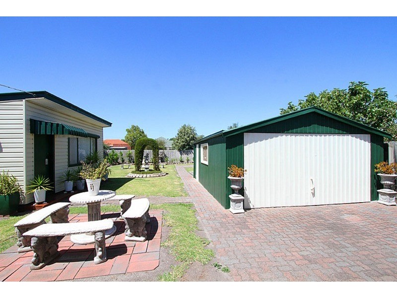 10 Cooke  Avenue, Sunshine North VIC 3020