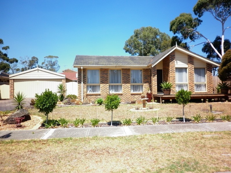72 Rutherglen Way, Taylors Lakes VIC 3038
