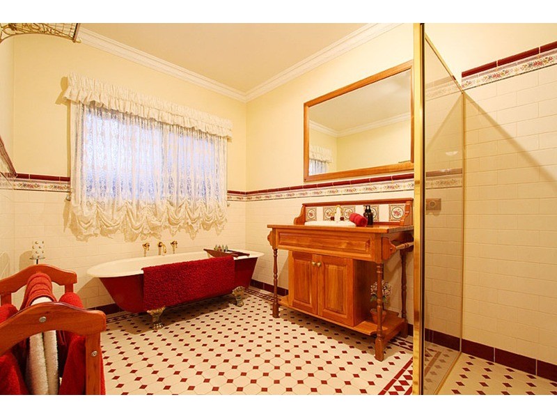 7 Chalotte Court, Taylors Lakes VIC 3038