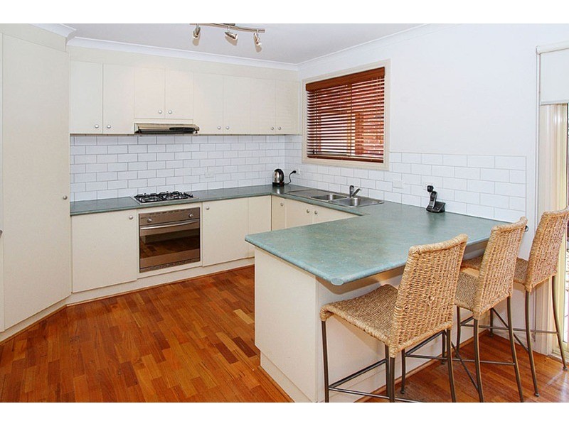 2/67 Victoria Road, Sydenham VIC 3037