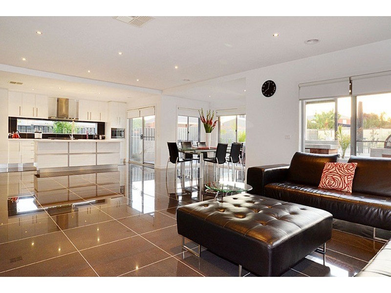 41 The Regency, Hillside VIC 3037