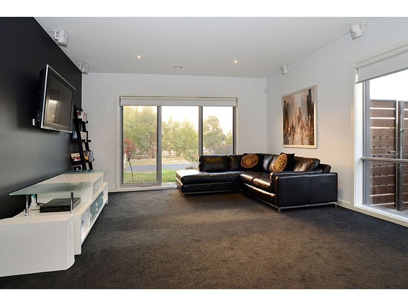 41 The Regency, Hillside VIC 3037