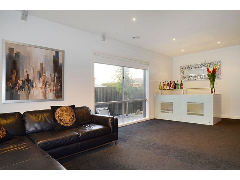 41 The Regency, Hillside VIC 3037