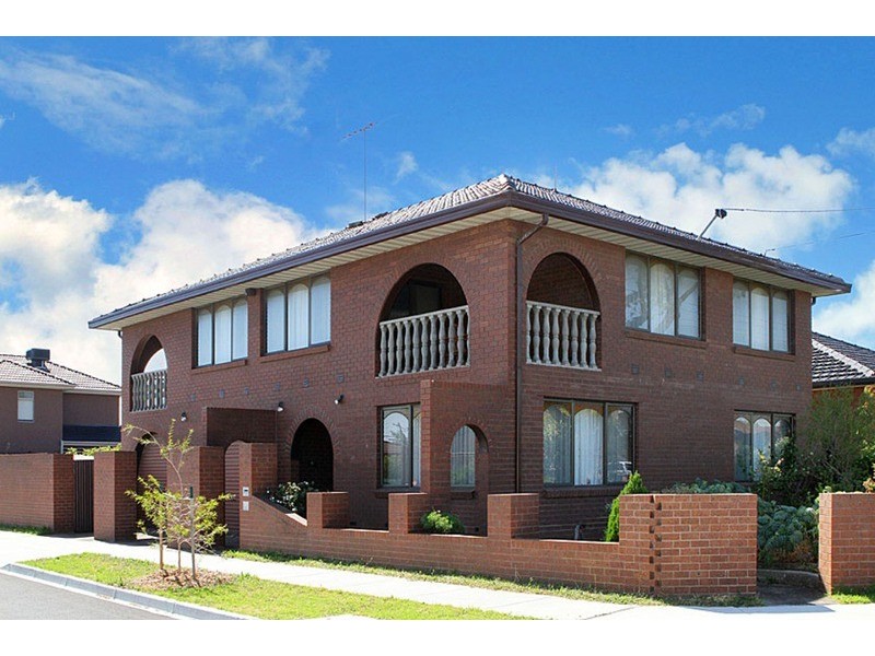 1 Harcourt Avenue, St Albans VIC 3021