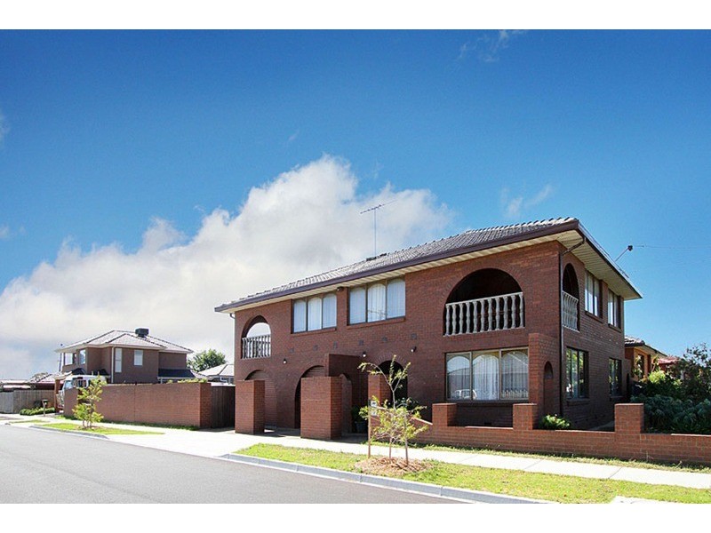 1 Harcourt Avenue, St Albans VIC 3021