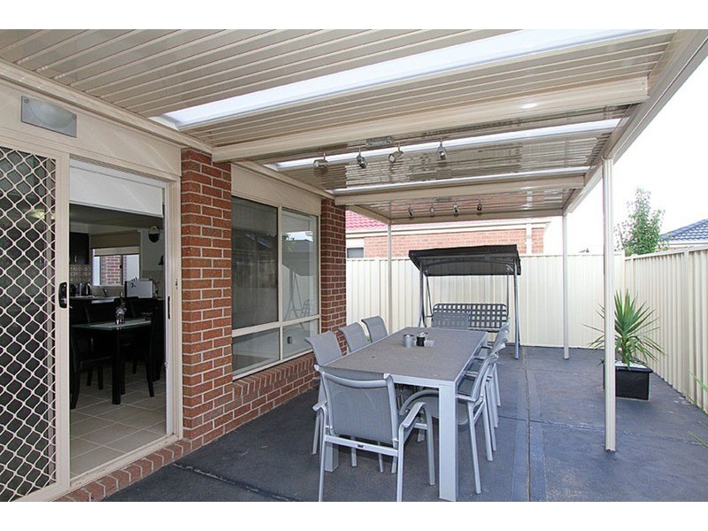 25 David Circuit, Hillside VIC 3037