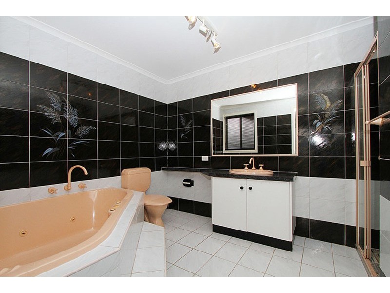 1/195 Copernicus Way, Keilor Downs VIC 3038