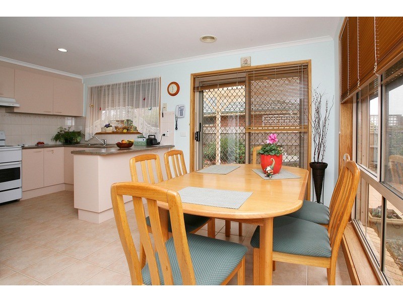 2 Chircop Place, Sydenham VIC 3037