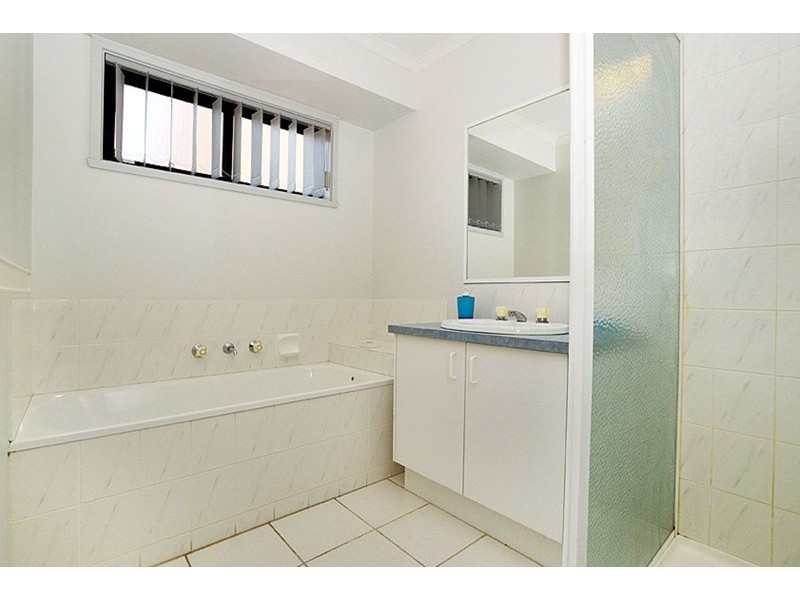 13 Glenbruar Drive, Hillside VIC 3037