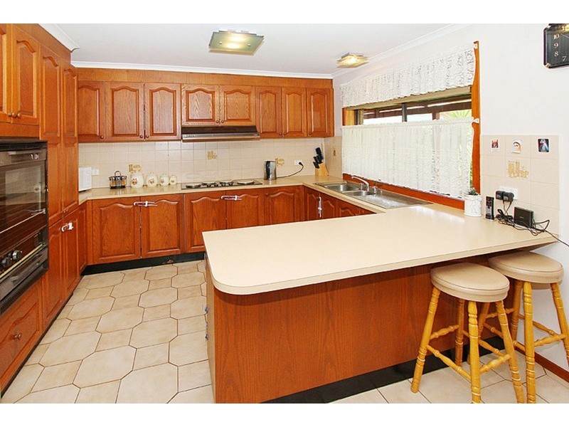 26 Parmelia Drive, Taylors Lakes VIC 3038