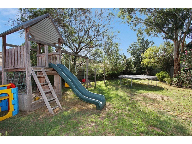 10 Madison Close, Taylors Lakes VIC 3038