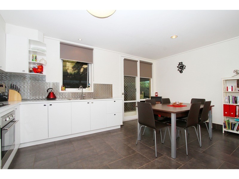 41 Village Avenue, Taylors Lakes VIC 3038