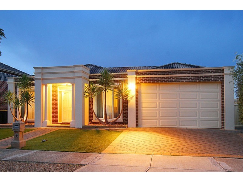 95 Robertsons Road, Taylors Lakes VIC 3038