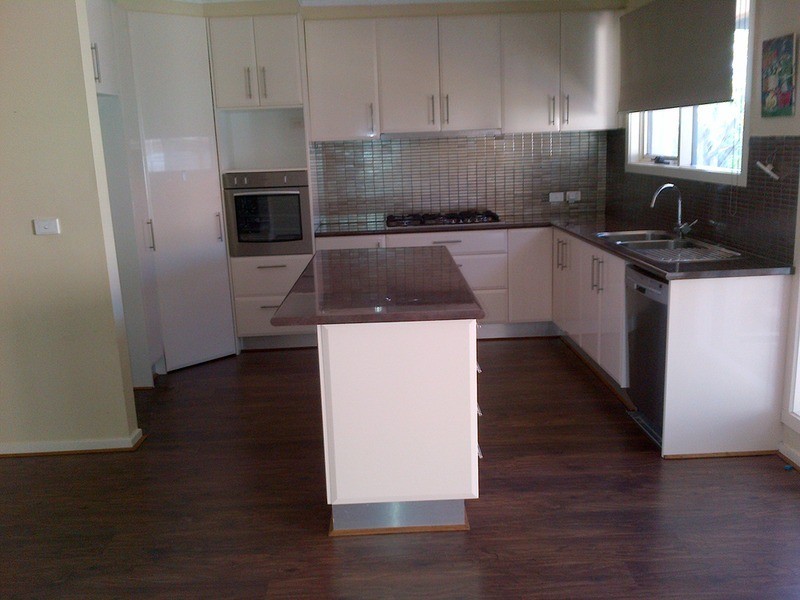 2 Courageous Way, Taylors Lakes VIC 3038