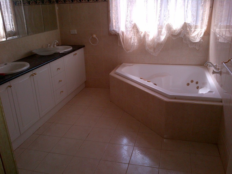 30 Perceval  Crescent, Taylors Lakes VIC 3038