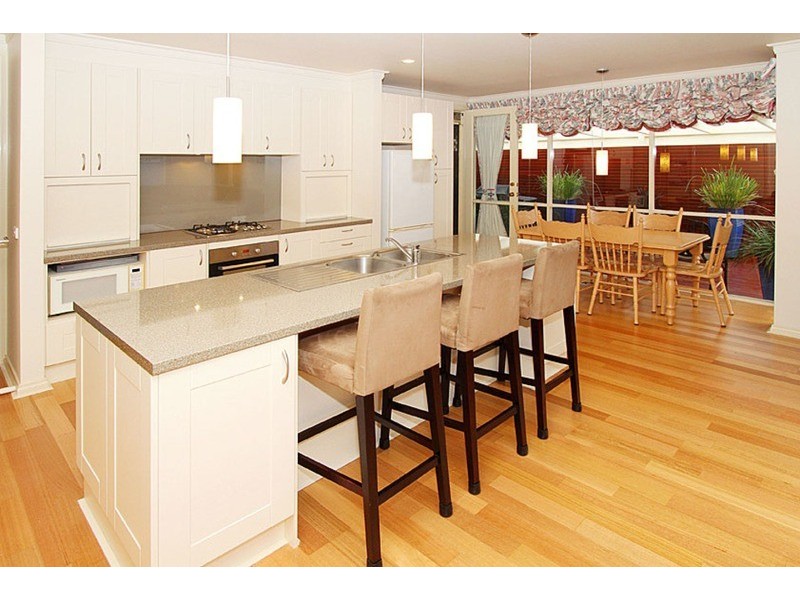 13 Luscander Court, Hillside VIC 3037