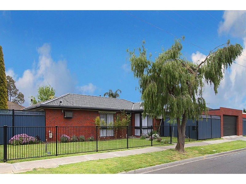 2 Chatham Place, Kings Park VIC 3021