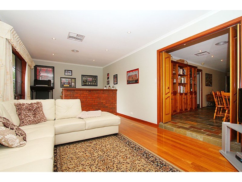 8 Swift Court, Keilor Downs VIC 3038
