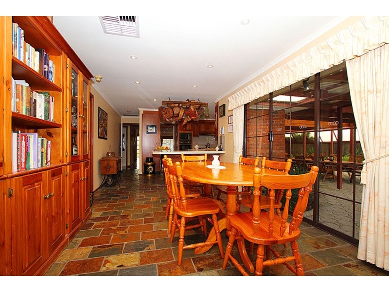 8 Swift Court, Keilor Downs VIC 3038