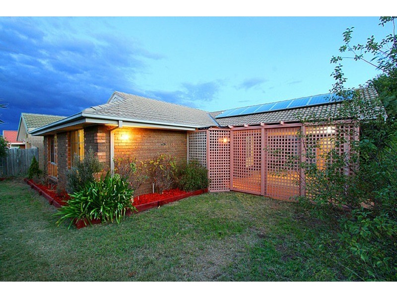 41 Bellbird Avenue, Taylors Lakes VIC 3038
