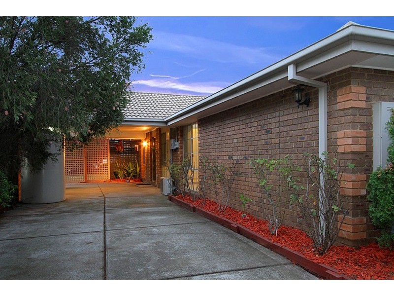 41 Bellbird Avenue, Taylors Lakes VIC 3038