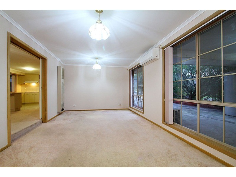 41 Bellbird Avenue, Taylors Lakes VIC 3038