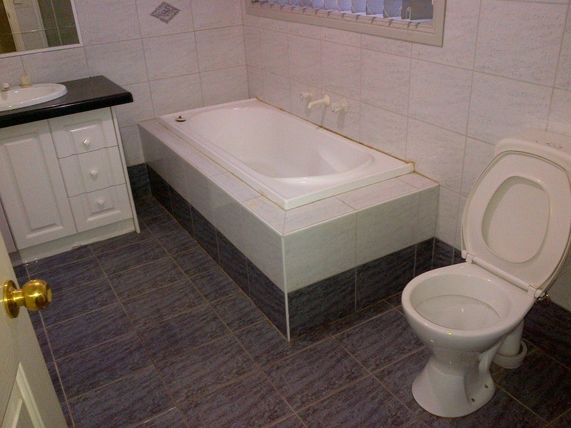 5 Mackenzie Close, Taylors Lakes VIC 3038