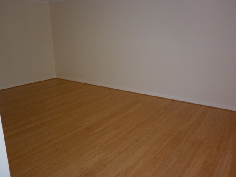 5 Mackenzie Close, Taylors Lakes VIC 3038