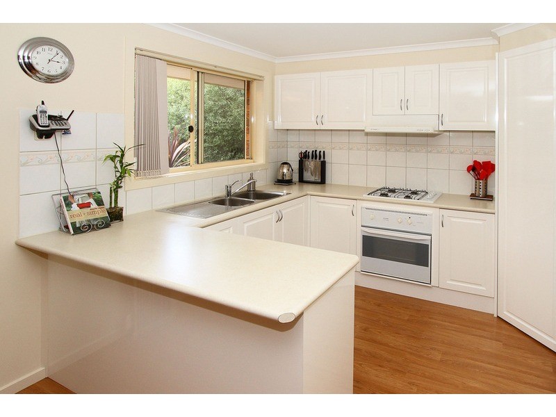 3/1 Normanby  Street, Sydenham VIC 3037