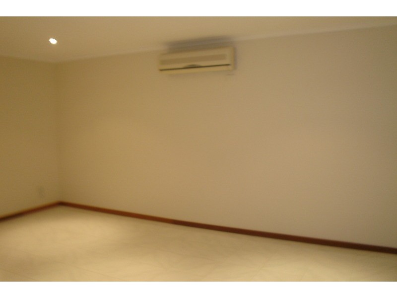 154 Robinsons Road, Deer Park VIC 3023