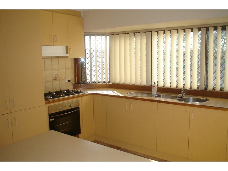 154 Robinsons Road, Deer Park VIC 3023