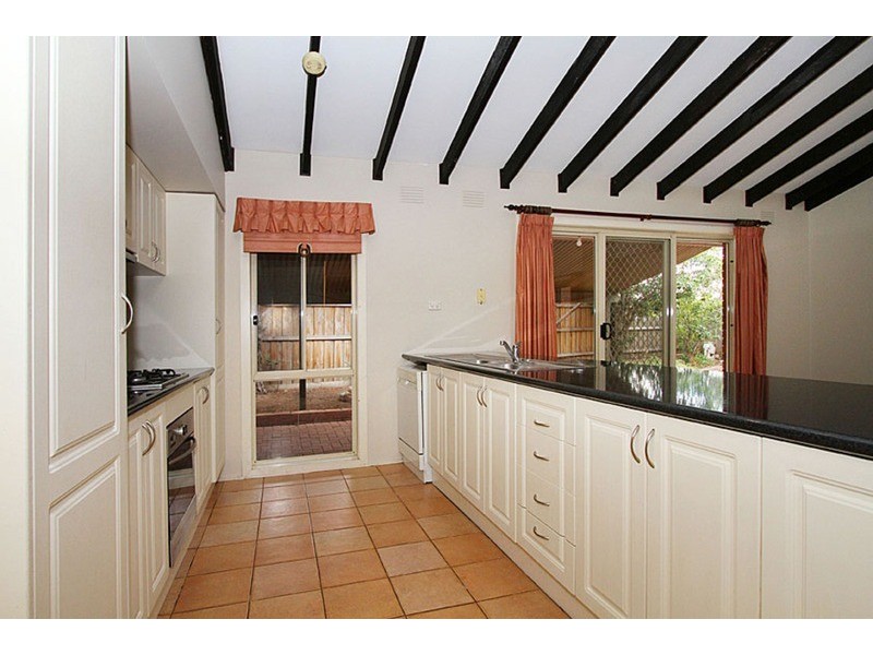 5 Cohuna Court, Taylors Lakes VIC 3038