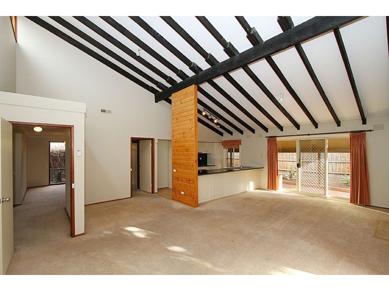 5 Cohuna Court, Taylors Lakes VIC 3038