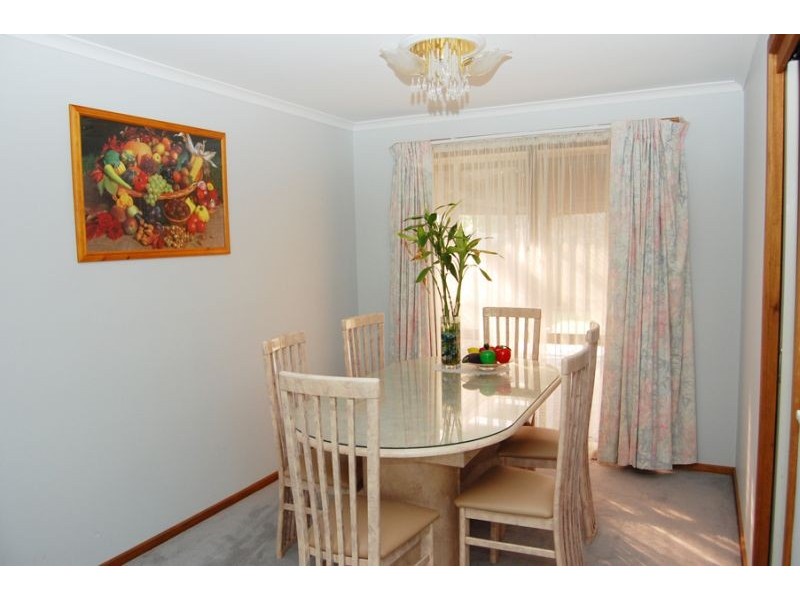 26 Thames Boulevard, Werribee VIC 3030