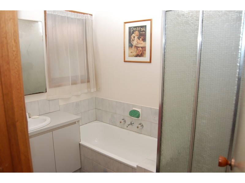 34 Argyle Crescent, Werribee VIC 3030