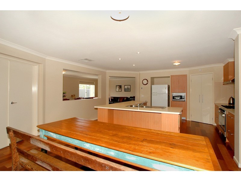 26 Stretton Place, Wyndham Vale VIC 3024