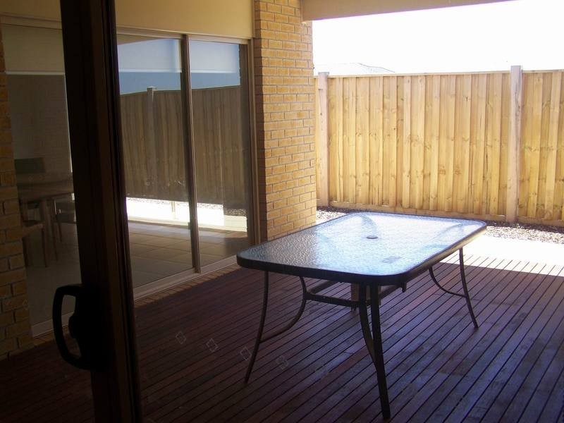 9 Windward Close, Tarneit VIC 3029