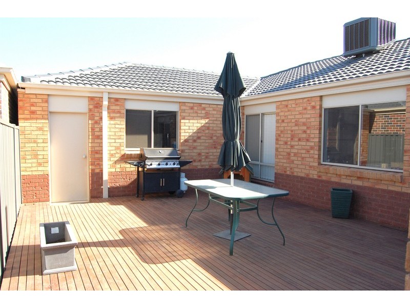 2 Bold Mews, Wyndham Vale VIC 3024