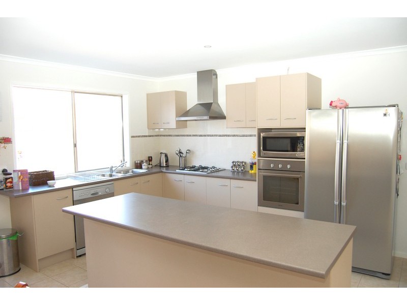 2 Bold Mews, Wyndham Vale VIC 3024