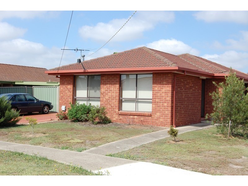 32a Silvereye Crescent, Werribee VIC 3030