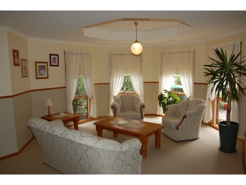 5 Paisley Court, Werribee VIC 3030